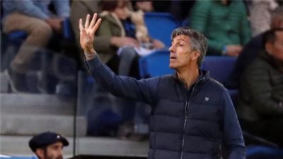 مدرب ريال سوسيداد يعد جماهيره بالفوز على برشلونة في السوبر الإسباني