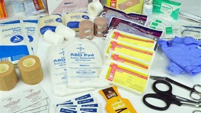 خاص| رئيس شعبة المستلزمات الطبية يكشف النواقص ويعلق: ”كلنا ايه عشان نشرب ميه”