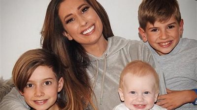 قصة المرأة التي أنجبت 3 أطفال من 3 رجال.. طفل في كل مرحلة.. المراهقة ومن خطيبها ثم من زوجها