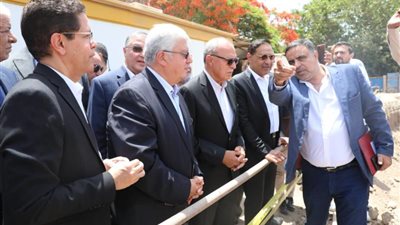 وزير التعليم العالي يزور أرض مستشفى بنها الجامعي الجديد.. (صور)