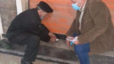 شاهد.. غلق وتشميع 50 مقهى ومطعم وورش حرفية بالجيزة