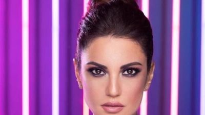 درة تنتظر إشارة لبدء تصوير مشاهدها في فيلمها الجديد ”الكاهن”