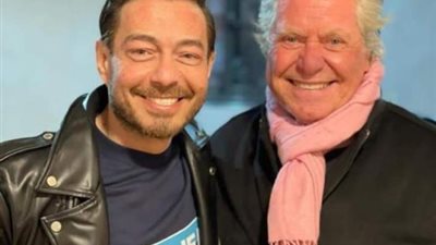 صور.. حسين فهمي يتعاقد على بطولة فيلم ”الفارس” أمام أحمد زاهر