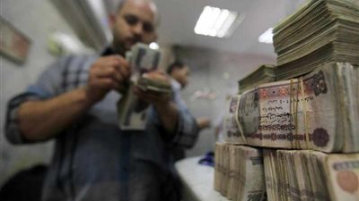 هتشتري طلبات العيد بدري.. موعد صرف مرتبات شهر يونيو 2024