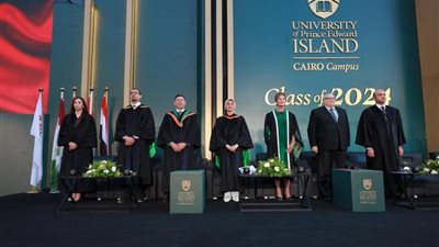 جامعة جزيرة الأمير إدوارد الكندية تحتفل بتخريج الدفعة الثالثة من طلابها بالعاصمة الإدارية (صور)