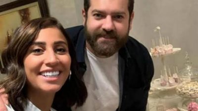 حقيقة الصورة المثيرة التي جمعت عمرو يوسف ودينا الشربيني وأغضبت كندة علوش