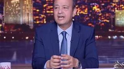 ”انا بحذر من بدري” عمرو اديب يطالب الحكومة بخطة واضحة للاجئين