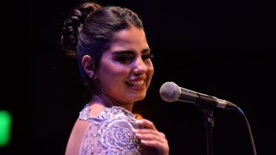 تألق بسمة عطا في حفلها الغنائي بمسرح الجمهورية