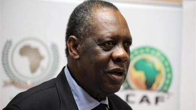 عيسى حياتو رئيسا فخريا للاتحاد الأفريقي