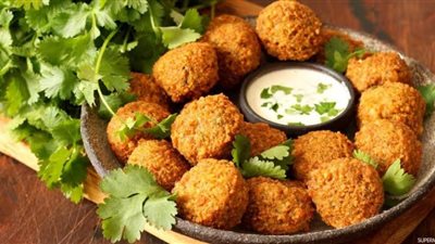 في اليوم العالمي للطعمية .. طريقة تحضيرها في المنزل زي المطاعم