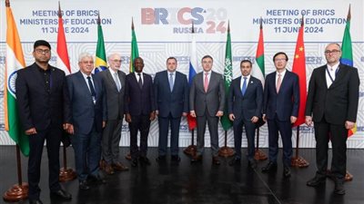 وزير التعليم العالي يبحث إنشاء أفرع للجامعات التكنولوجية الروسية في مصر