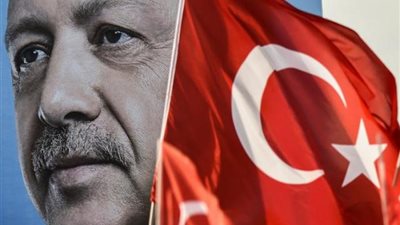 انقلاب فى تركيا .. عزل  أردوغان ووضعه تحت الإقامة الجبرية