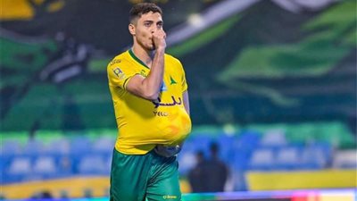 حقيقة مفاوضات الأهلي لضم محمد شريف