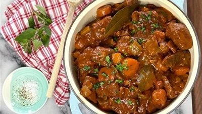 أكلات عيد الأضحى 2024.. طريقة تحضير طاجن لحمة الرأس في المنزل