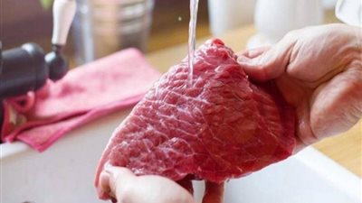 طرق تنظيف اللحمة جيداً قبل التسوية في عيد الأضحى 2024