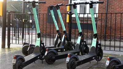 منع شابة من ركوب ”السكوتر ” لمدة عامين  بسبب القيادة تحت تأثير المخدرات