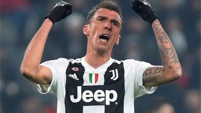 ميلان الإيطالي يتعاقد مع المهاجم الكرواتي ماندزوكيتش