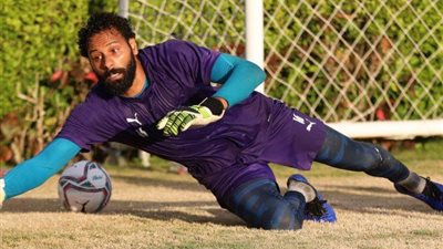 ”الشورت اختفى سبحان الله ”.. جنش يثير البلبة والجدل قبل مباراة الجونة