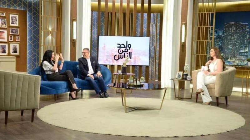 عبير صبري وشقيقتها