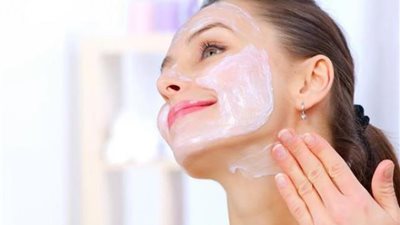 عالجي جميع مشاكل البشرة بهذا الماسك السحري