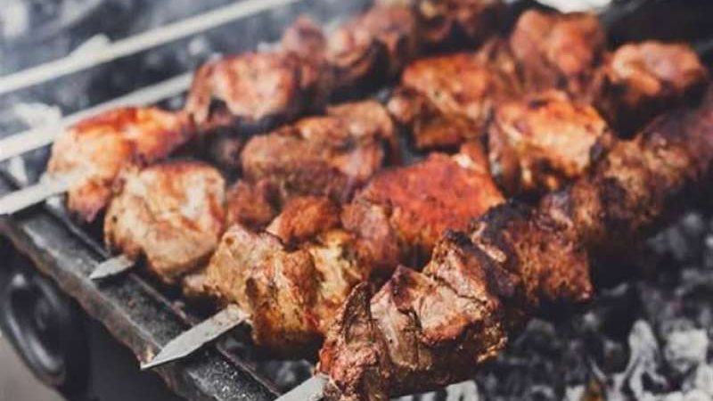 أضرار شوي لحم العيد