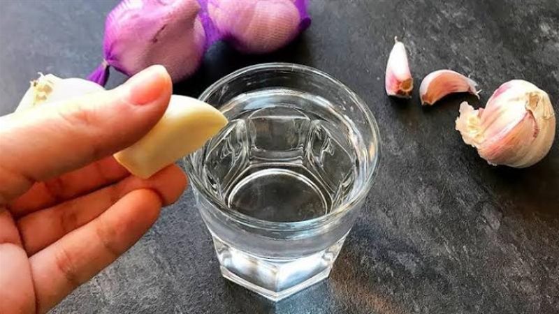 فوائد ماء الثوم على