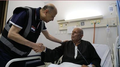 رئيس بعثة الحج يتفقد الحالة الصحية للحجاج بالمستشفيات في مكة