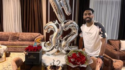 حسين الشحات يحتفل بعيد ميلاده الـ 32 بعد فوز الأهلي على الداخلية