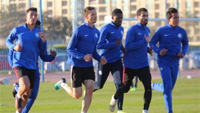 سموحة يدخل في معسكر مغلق استعدادا لبيراميدز بـ20 لاعبًا