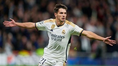 لتعويض رحيل محمد صلاح المحتمل.. نادي ليفربول يغازل نجم ريال مدريد