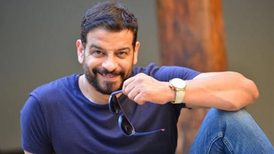 تعرف علي تطورات الحالة الصحية للفنان أشرف مصيلحي