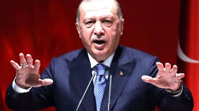 عاجل وخطير.. أردوغان يُهدد بشن هجوم عسكري على دولة عربية كبيرة