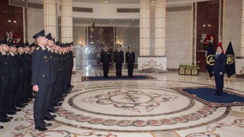وزير الداخلية يشهد
