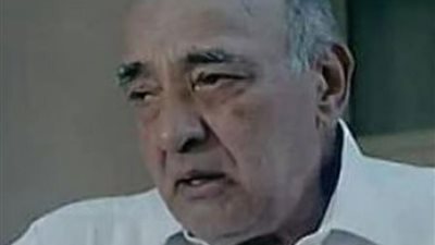 يوسف داوود.. أشهر أفلامه مع الزعيم عادل إمام وآخر أفلامه ”جدو حبيبي”