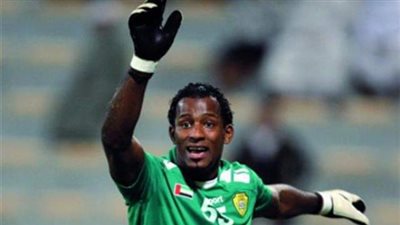 حارس مرمى شباب الأهلي الإماراتي عقب التتويج بكأس السوبر: نقدم مستوى فوق الخيال