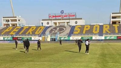 حافلة الزمالك تصل استاد بتروسبورت