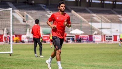 تفاصيل واسرار تجاهل الأهلي لحمدي فتحي بسبب بيراميدز