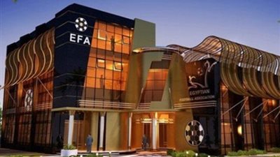 نجم الزمالك يشكو اتحاد الكرة المصري للفيفا رسميًا