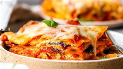 «زي المطاعم».. كيفية إعداد اللازانيا بالجبن والمشروم