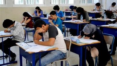 امتحانات الثانوية العامة 2024.. ننشر رابط تحميل أسئلة الفيزياء بالإجابات pdf