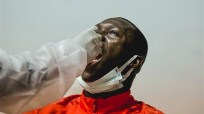 الأهلي يجري مسحة طبية قبل مواجهة بيراميدز