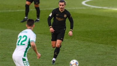 في غياب ميسي.. برشلونة يهزم إلتشي بثنائية في الليجا