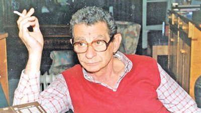 يوسف شاهين ..أسرار تنشر لأول مرة عن الحياة الخاصة للمخرج العالمي