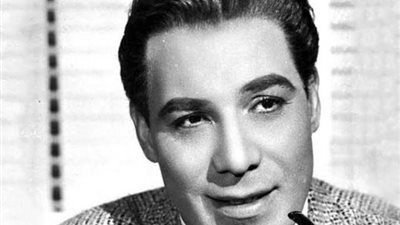 أول زواج لـ فريد شوقي.. كانت تكبره بـ5 سنوات.. وتسبب في طلاقها من زوجها