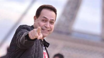 حكيم : هسجل أدعية دينية والقرآن بصوتي لهذا السبب