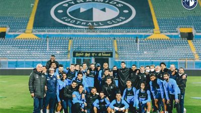 قبل ساعات من لقاء الأهلي.. بيراميدز يحتفل بعيد ميلاد رمضان صبحي