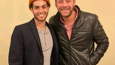 مينا مسعود ومحمد علي رزق في كواليس تصوير فيلم ”في عز الظهر”