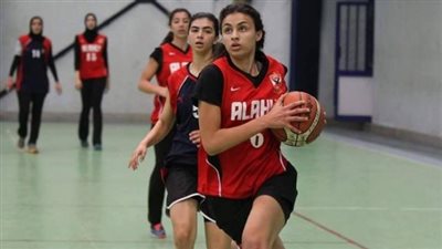 فريق سيدات الأهلي يتوج بالسوبر المحلي على حساب هوليوبليس