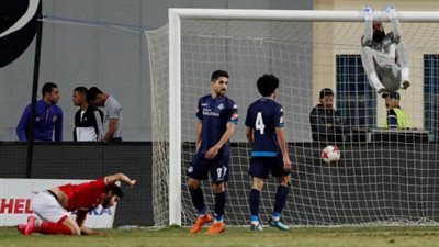 30 دقيقة.. شريف إكرامي يحرم الأهلي من هدف التقدم في شباك بيراميدز