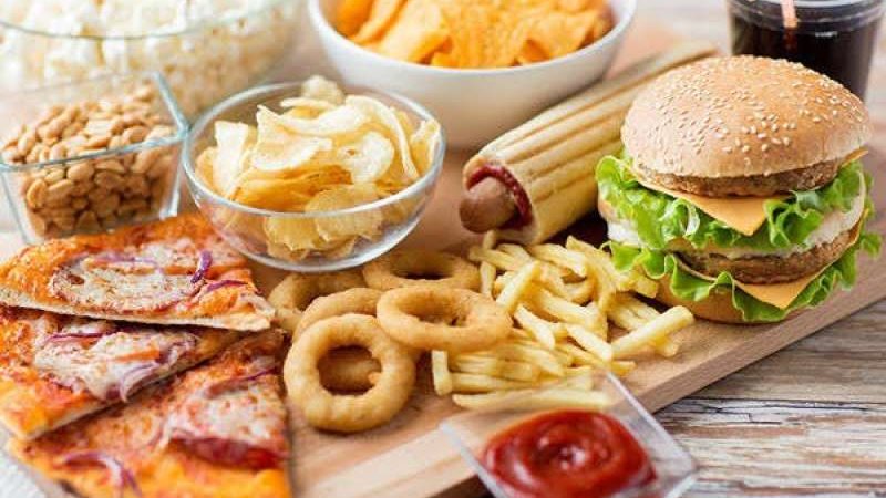 أطعمة ومشروبات تزيد